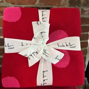 Nicole Miller full queen blanket red with pink hearts great for Valentine’s Day